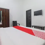 Oyo 67215 Shri Hit Radha Bhawan