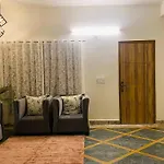 Villa In Vrindavan