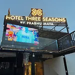 Hotel Three Seasons