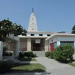 Radha Madhav Ashram Vrindavan