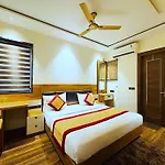 Hotel Vrinda Niddhivan ! Fully Ac, Prem Mandir At Walking Distance ! Just Near The Iskcon Temple