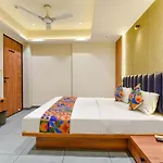 Hotel Meera Madhav Dham- Luxe Hotel