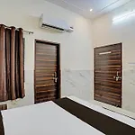Oyo Gauri Shankar Dham