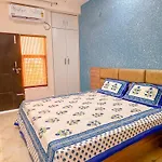 Apartment In Vrindavan