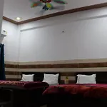 Kamal Dham Hotel - Near Prem Mandir