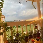 Hotel Homestay Omaxe