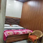 Shree Hit Radhamohan Dham