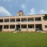 Srila Bhaktipad Nikunj Ashram