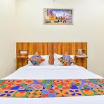 Fabhotel Shri Rk Residency - Nr Pram Mandir Shree Banke Bihari Temple