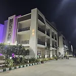 Shri Sadhana Inn