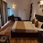 Ganret Suites And Resort