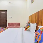 Hotel Premium Residency Fully Air Condition With Free Wifi Luxury Rooms Top Rated & Best Selling Hotel In Vrindavan