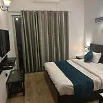 Vindravan Hotel
