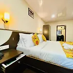 Hotel Opal Select