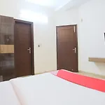 Oyo 72519 Meera Bhawan