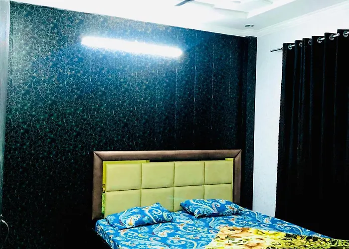 Kaushik Home Stay