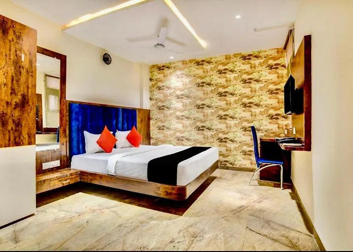 Hotel Vrindavan Tulip Best Rated Area In Vrindavan- Free 5G Wifi, Inhouse Parking
