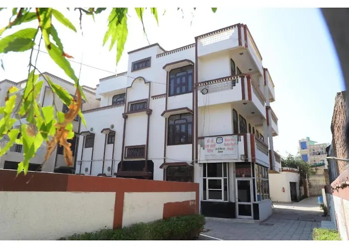 Shri Shri Radha Shyam Palace, Vrindavan
