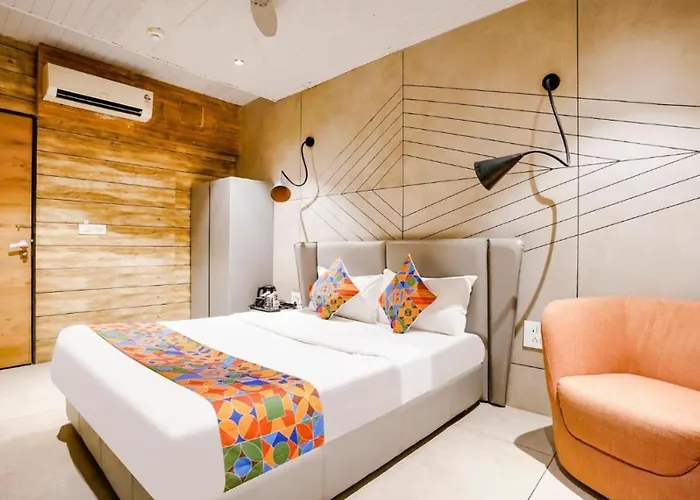 Hotel Great Floral House - Near Prem Mandir