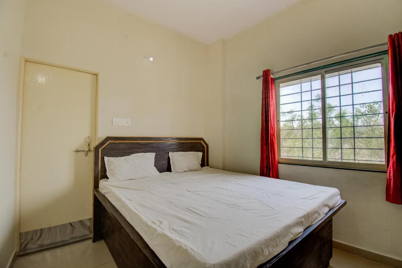 Hotel Spot On 75685 Shri Giriraj Dham Vrindavan