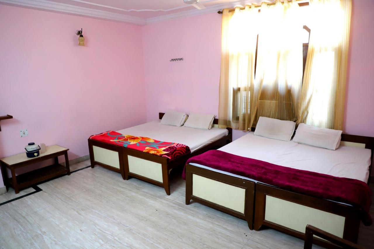 Shri Shri Radha Shyam Palace * Vrindavan