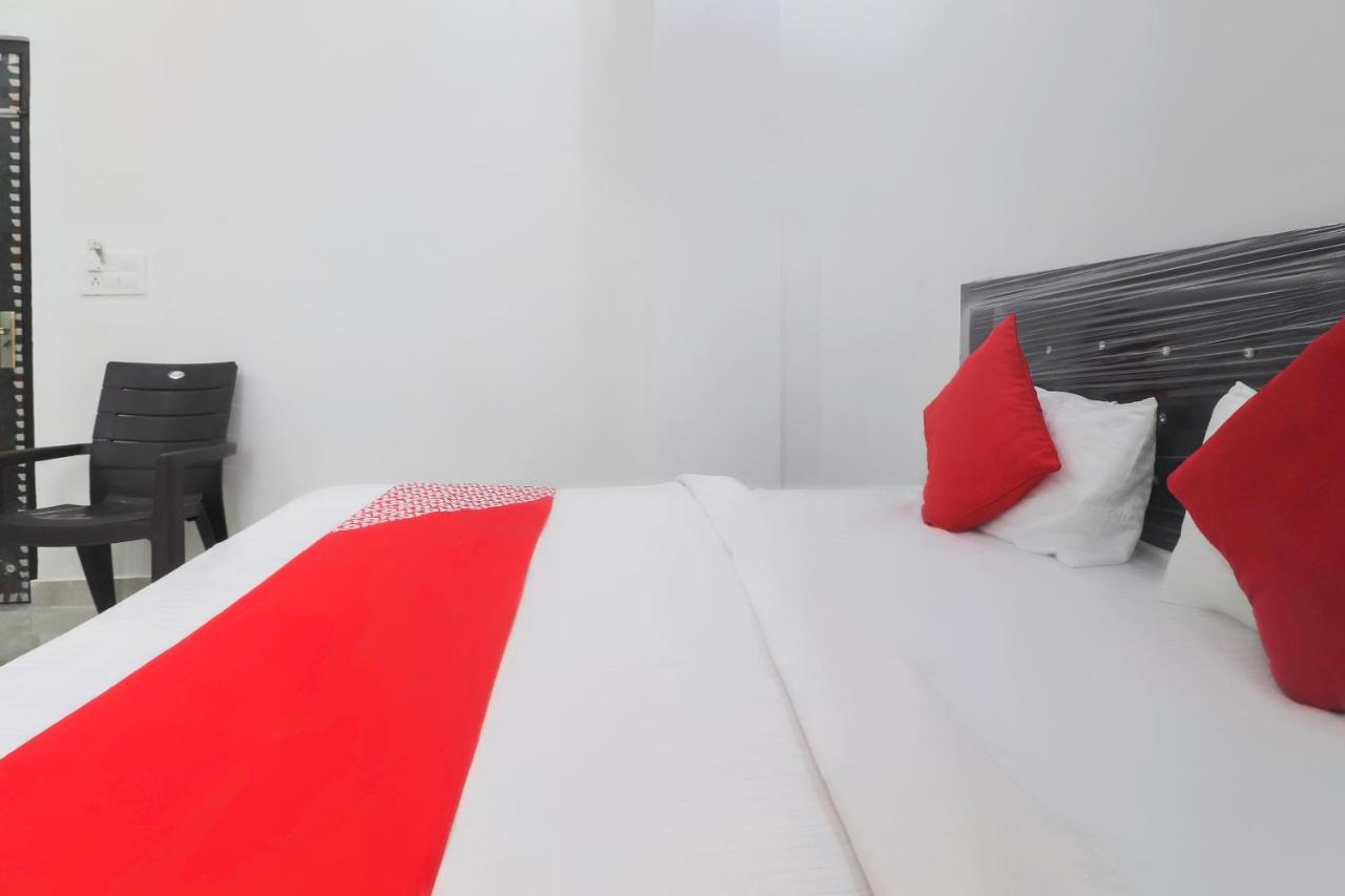 Hotel Oyo 67215 Shri Hit Radha Bhawan