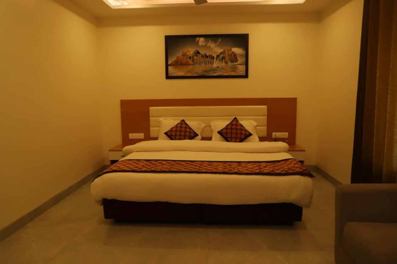 Ananda Castle Hotel 4*