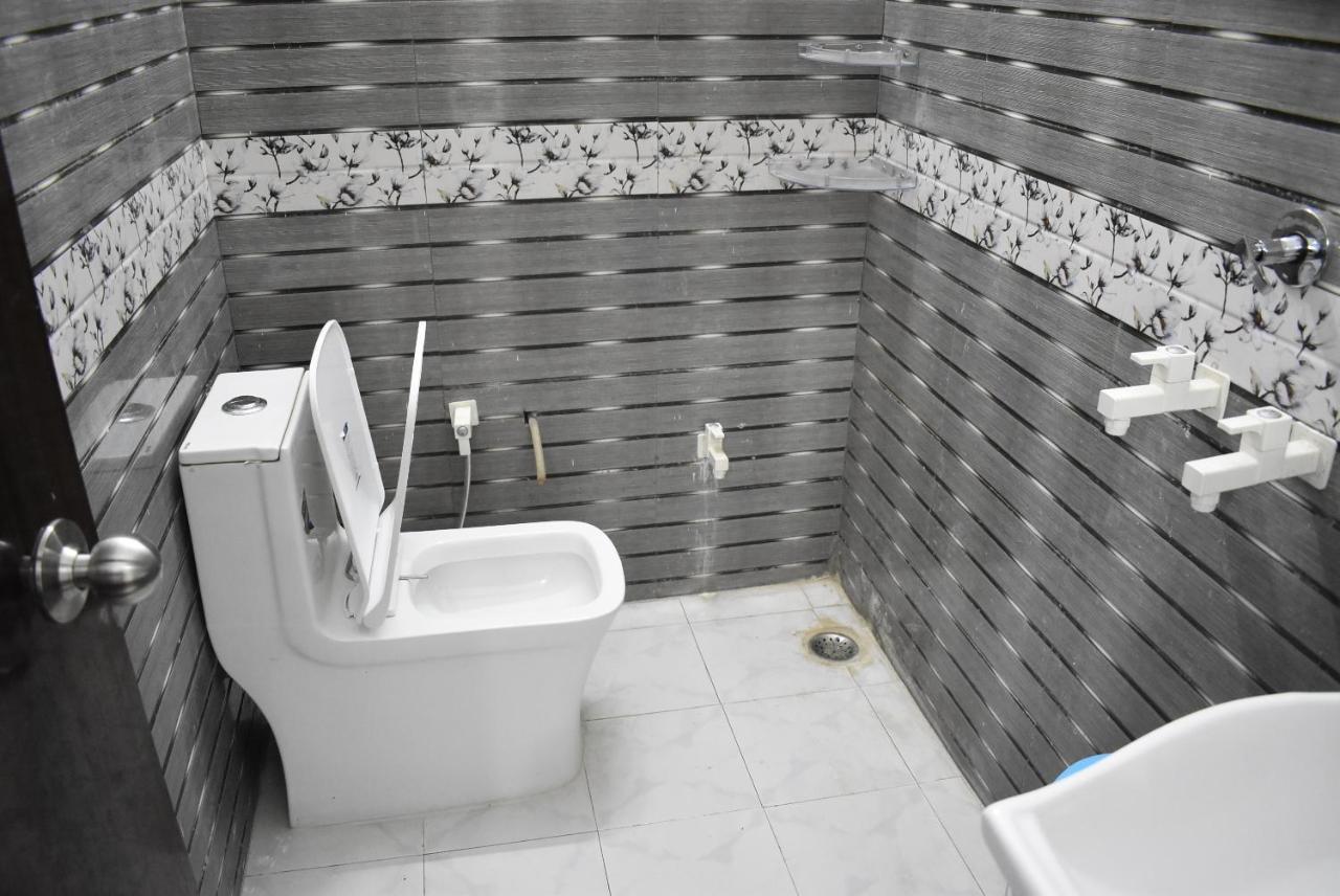 Hotel Prem Dham By Wb Inn Vrindavan