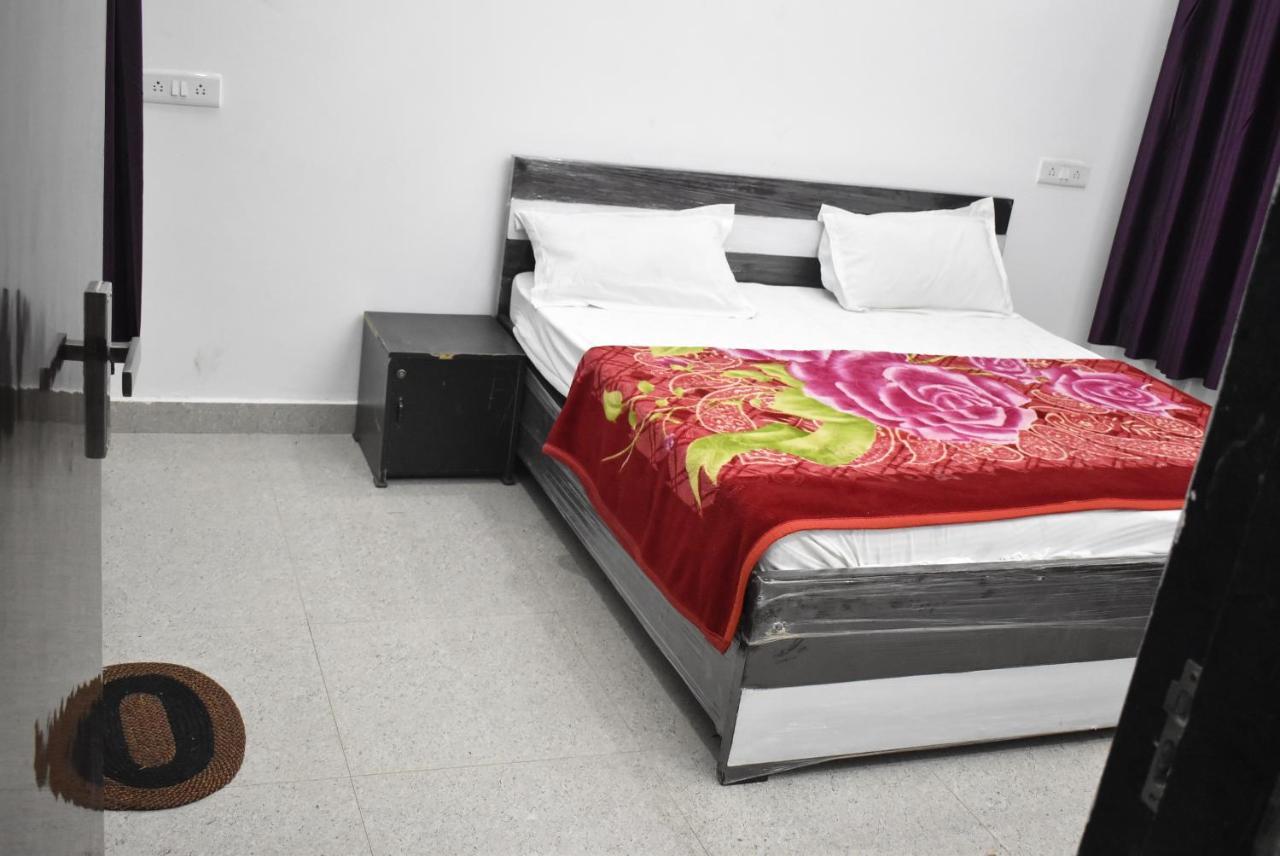 Hotel Hotel Prem Dham By Wb Inn Vrindavan
