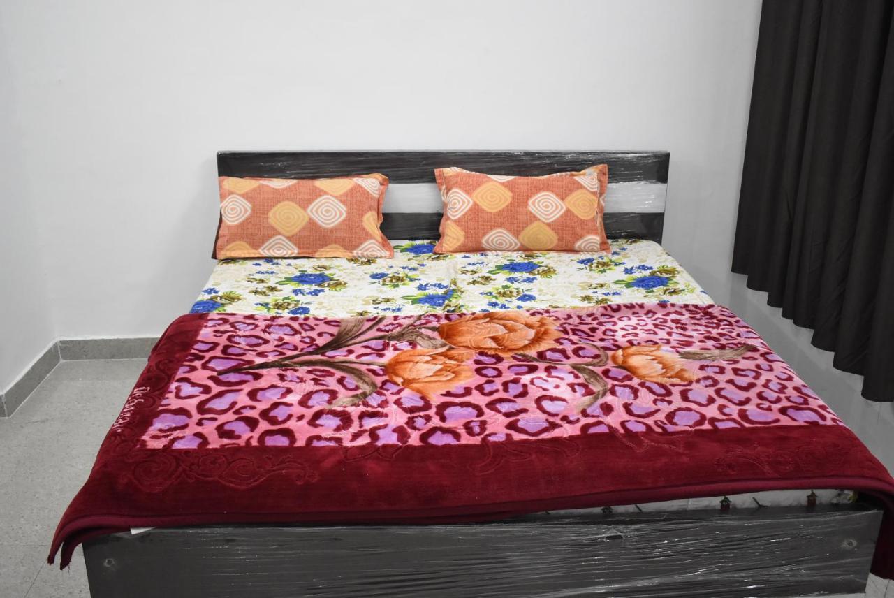 Hotel Prem Dham By Wb Inn Vrindavan