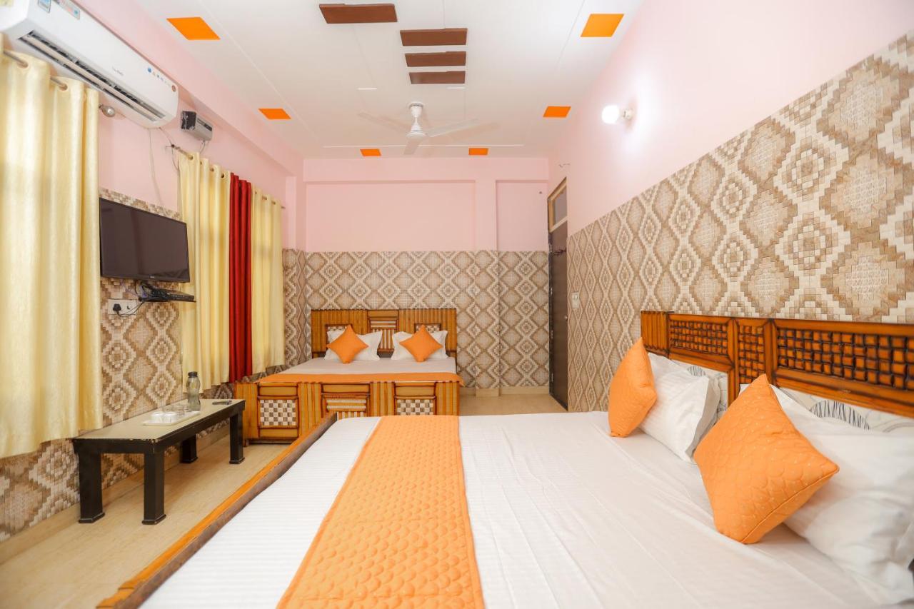 Guest house Anand Varsha Luxury Stays Vrindavan
