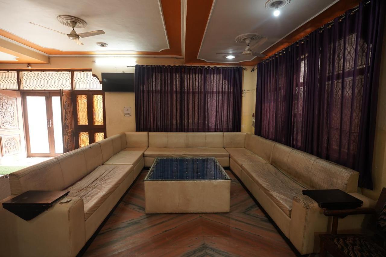 Hotel Satyam Dham By Wb Inn 2* Vrindavan