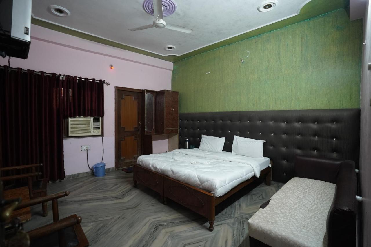Hotel Satyam Dham By Wb Inn 2*
