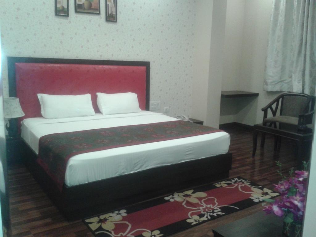 Krishna International Hotel Vrindavan