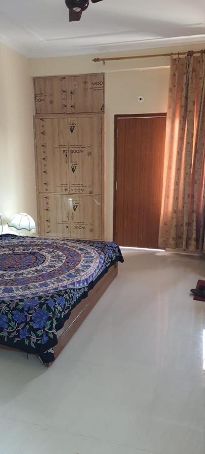 Apartment Iskcon Hare Krishna Vrindavan