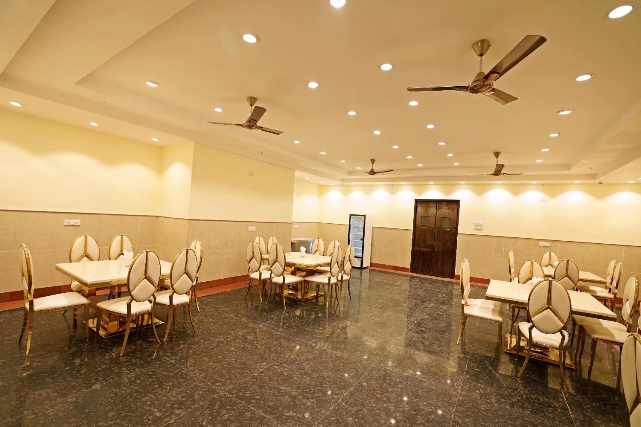 Sks Grand Palace-vrindavan Hotel Vrindavan