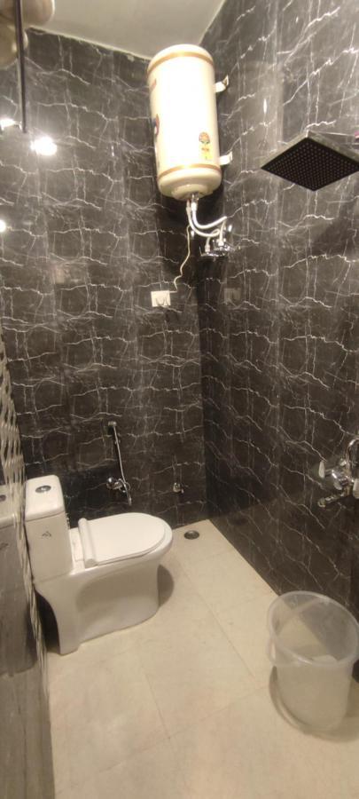 Devi Residency - Near Prem Mandir Bankey Bihari Guest house *