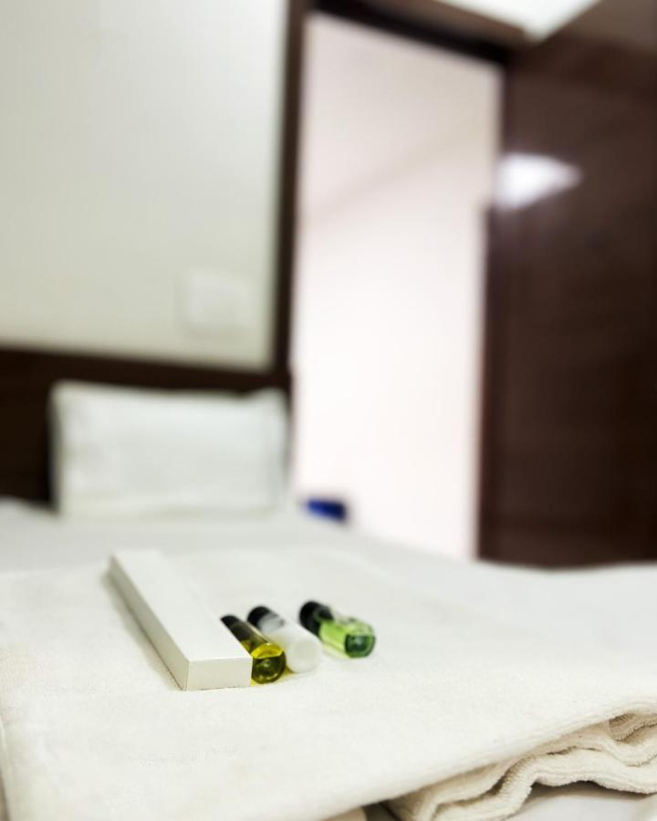 Homestay Radha Krishna Bhawan, *