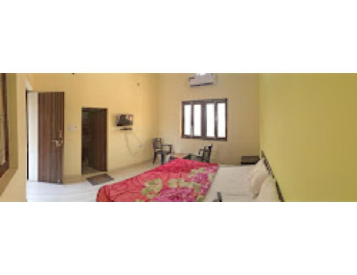 Kanchan Palace, Homestay