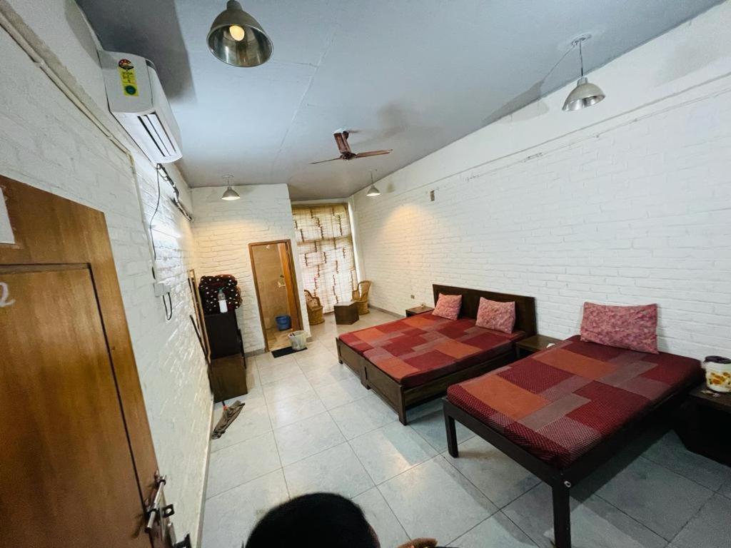Guest house Ladli Groups