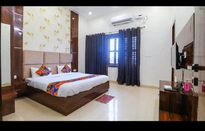 Guest house Mohan Palace 3*