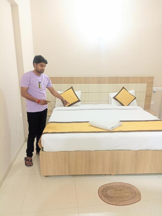 Apartment Kirti Darshan Vrindavan