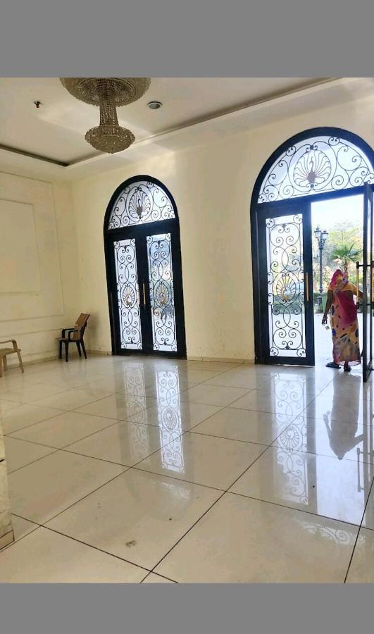 Kirti Darshan * Vrindavan