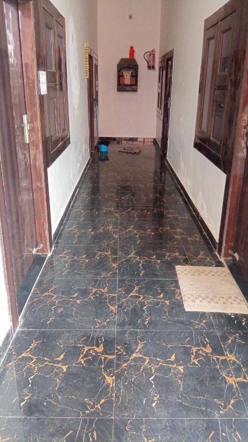 Resort Gopi Dham 3*