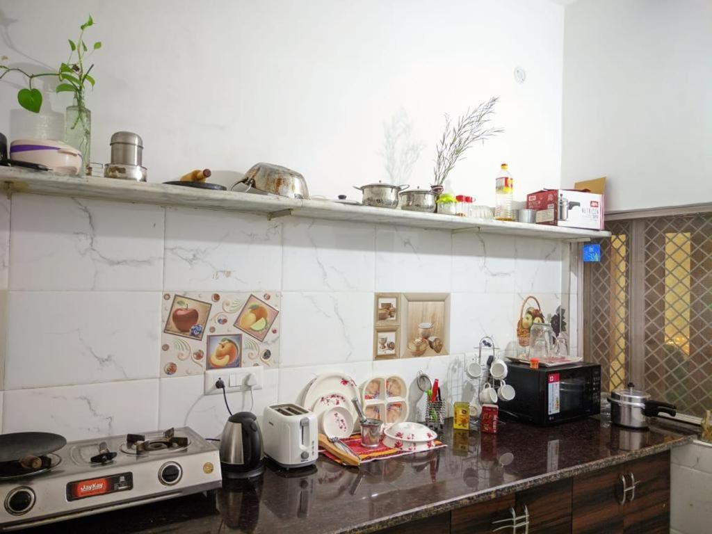 Kridha Holidays With Kitchen Holiday home Vrindavan