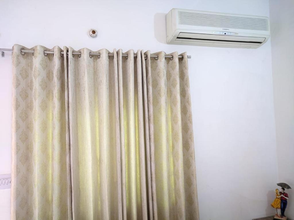 Kridha Holidays With Kitchen * Vrindavan