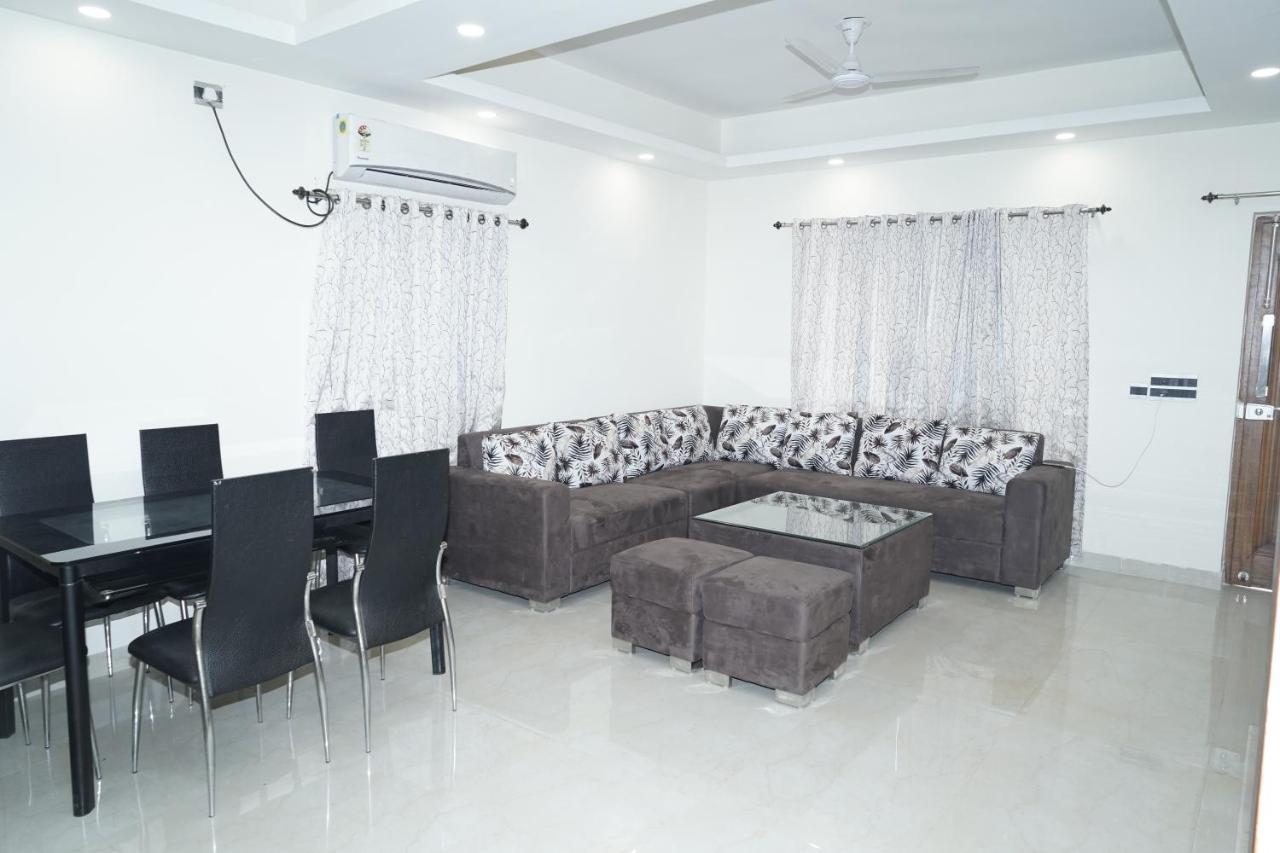Madhav Kuteer B- 34 *