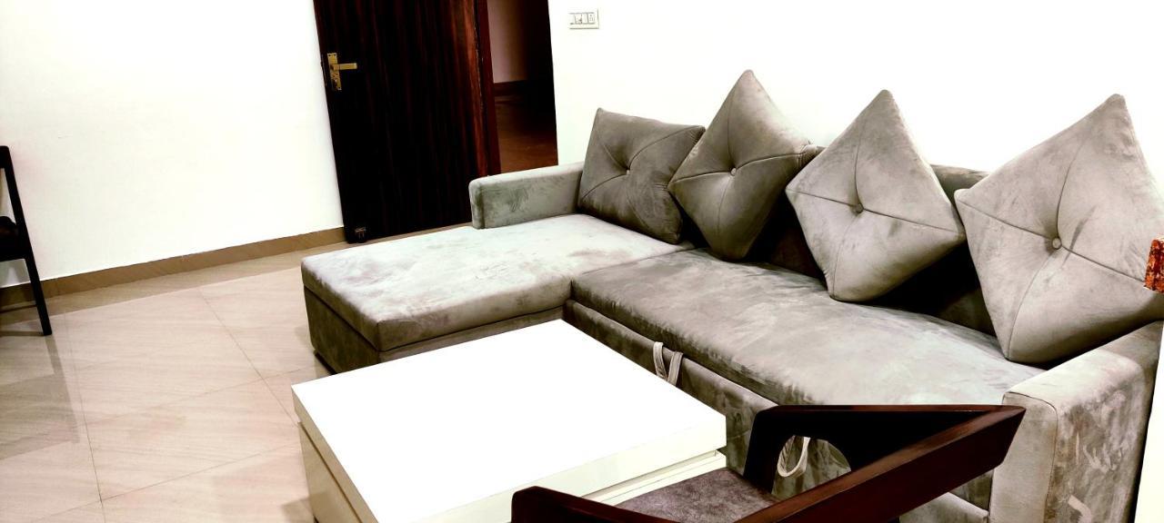 Hotel The Grand Nd Resort- Kanha Tulsi Heights Behind Prem Mandir Vrindavan
