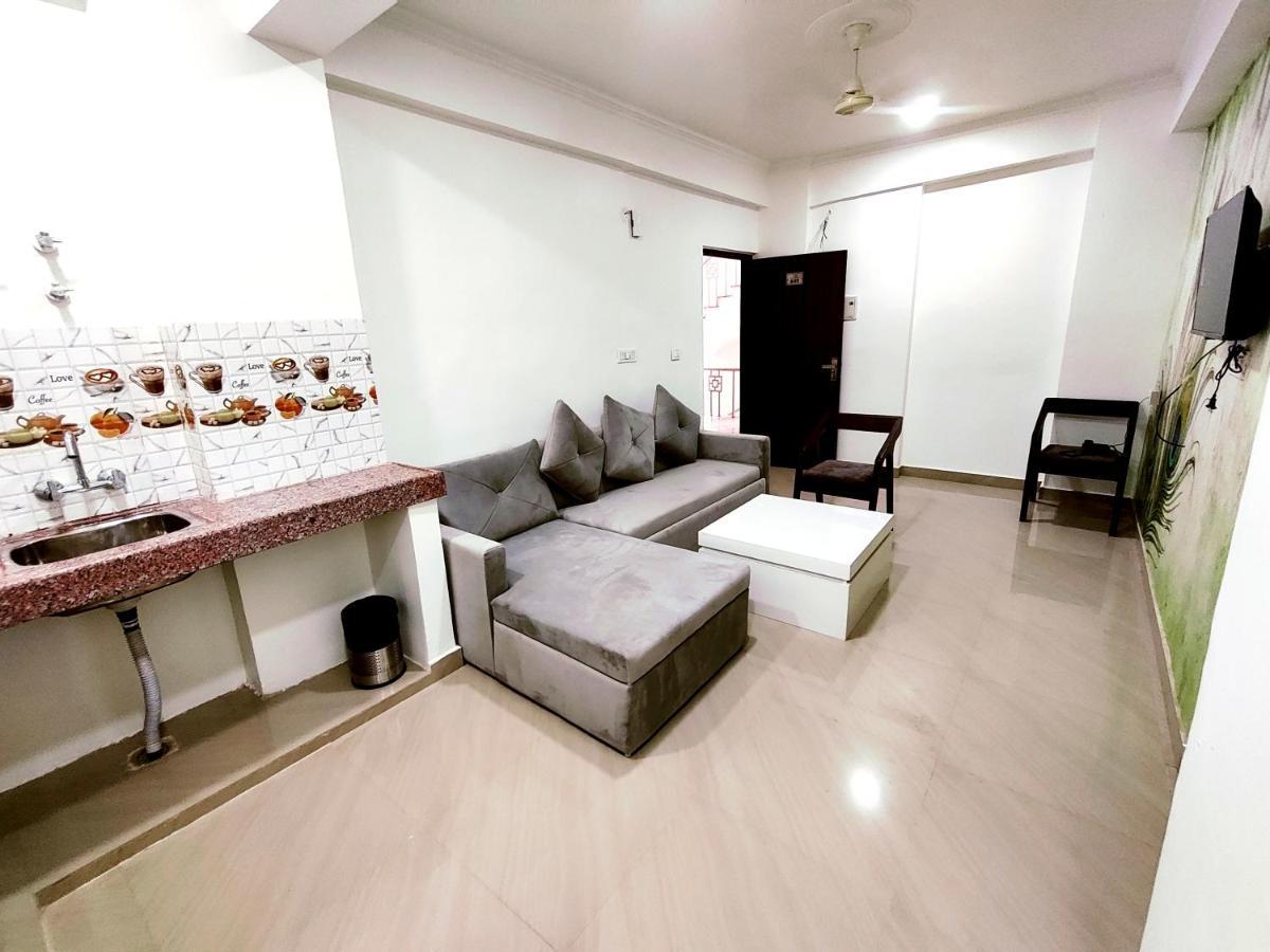 Hotel The Grand Nd Resort- Kanha Tulsi Heights Behind Prem Mandir