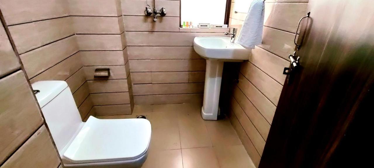 Hotel The Grand Nd Resort- Kanha Tulsi Heights Behind Prem Mandir